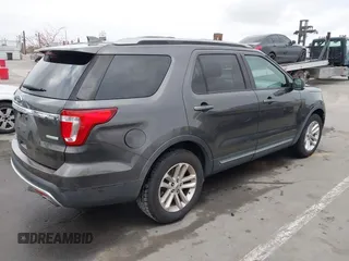 2016 Ford Explorer XLT with VIN 1FM5K7DH8GGB95352, listed as a IAAI auction lot 42118995 with 140,963 mi miles and . Bid and sale history available at carsss.com. Image 4.