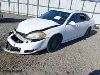 2013 Chevrolet Impala Police with VIN 2G1WD5E34D1265263, listed as a IAAI auction lot 41115415 with 191,679 mi miles. Bid and sale history available at carsss.com. Image 17.