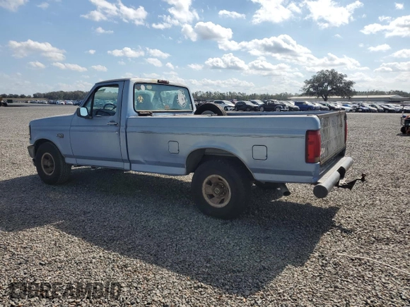 1996 Ford F-150 Special with VIN 1FTEF15Y8TNA10582, listed as a Copart auction lot 44380185 with 0 mi miles and Salvage Title. Bid and sale history available at carsss.com. Image 2.