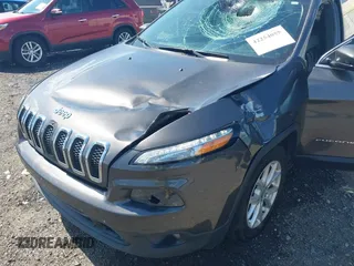 2018 Jeep Cherokee Latitude Plus с VIN 1C4PJLLBXJD553016, выставлен на аукционе IAAI как лот 42254055 с пробегом 239 381 миль миль и . История ставок и продаж доступна на DreamBid. Изображение 6.