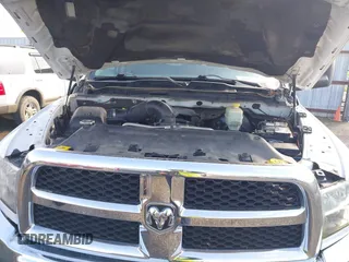 2013 Ram 2500 Tradesman z VIN 3C6TR5HT9DG575642, wystawiony jako IAAI lot #41557823 z przebiegiem 223 859 mil mil oraz . Historia ofert i sprzedaży dostępna na DreamBid. Obrazek 10.