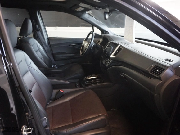 2020 Honda Ridgeline Black Edition with VIN 5FPYK3F83LB018050, listed as a Copart auction lot 84297124 with 39,433 mi miles and Salvage Title. Bid and sale history available at carsss.com. Image 5.
