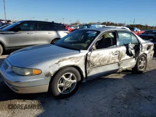 2001 Buick Regal GS with VIN 2G4WF551511125696, listed as a Copart auction lot 81193664 with 0 mi miles and Salvage Title. Bid and sale history available at carsss.com. Image 1.