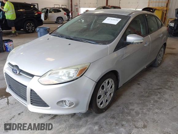 2012 Ford Focus SE with VIN 1FAHP3F23CL385622, listed as a IAAI auction lot 42715935 with 224,110 mi miles and . Bid and sale history available at DreamBid. Image 2.