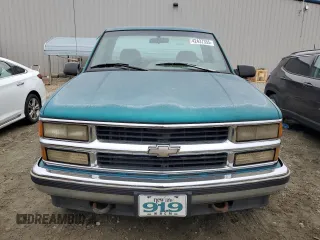 1995 Chevrolet Silverado 1500 with VIN 1GCEK14K0SZ257742, listed as a Copart auction lot 42437355 with 183,760 mi miles and Salvage Title. Bid and sale history available at DreamBid. Image 5.