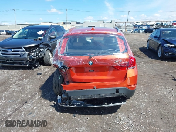 2015 BMW X1 xDrive28i with VIN WBAVL1C57FVY27822, listed as a IAAI auction lot 41977545 with 76,211 mi miles. Bid and sale history available at carsss.com. Image 16.