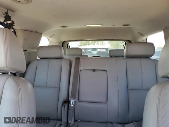 2007 GMC Yukon SLT z VIN 1GKFK13087J294570, wystawiony jako Copart lot #57968375 z przebiegiem 185 186 mil mil oraz Czysty tytuł • Clean title. Historia ofert i sprzedaży dostępna na DreamBid. Obrazek 10.