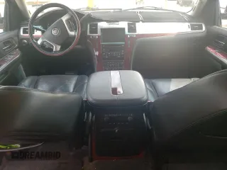2007 Cadillac Escalade z VIN 1GYFK63867R134052, wystawiony jako Copart lot #59146595 z przebiegiem 241 037 mil mil oraz Szkoda całkowita • Salvage title. Historia ofert i sprzedaży dostępna na DreamBid. Obrazek 8.
