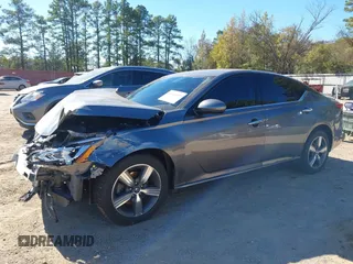 2019 Nissan Altima SL with VIN 1N4BL4EW3KC191988, listed as a IAAI auction lot 40833199 with 73,234 mi miles and . Bid and sale history available at carsss.com. Image 2.
