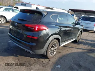 2019 Hyundai Tucson Sport z VIN KM8J33AL9KU878474, wystawiony jako IAAI lot #41568959 z przebiegiem 97 412 mil mil oraz . Historia ofert i sprzedaży dostępna na DreamBid. Obrazek 4.