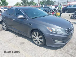 2011 Kia Optima SX z VIN KNAGR4A68B5185707, wystawiony jako IAAI lot #42453819 z przebiegiem 205 715 mil mil oraz . Historia ofert i sprzedaży dostępna na DreamBid. Obrazek 1.