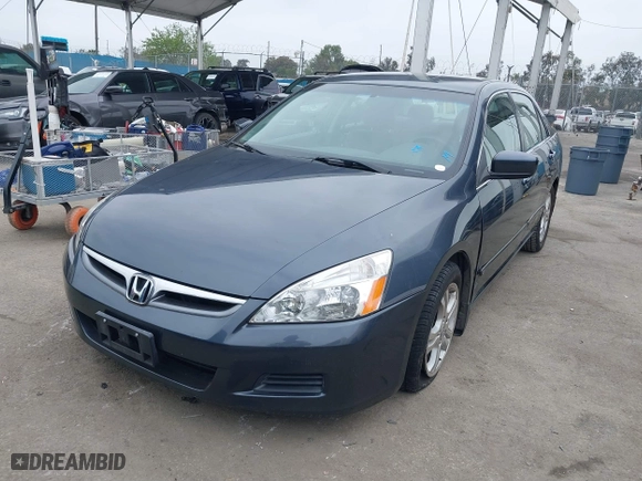 2007 Honda Accord Sdn LX SE with VIN JHMCM56337C026180, listed as a IAAI auction lot 41895046 with 74,545 mi miles. Bid and sale history available at carsss.com. Image 17.