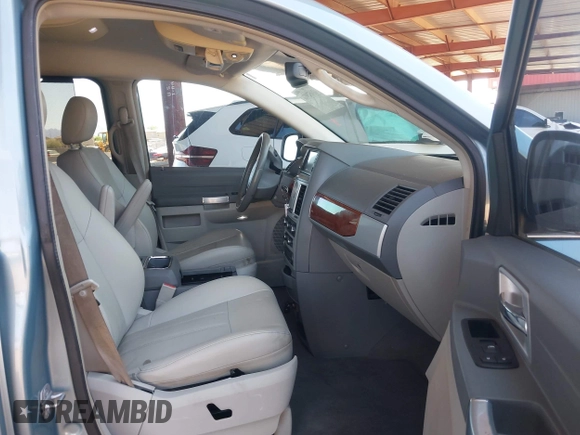 2008 Chrysler Town & Country Touring with VIN 2A8HR54P08R709647, listed as a IAAI auction lot 42452979 with 188,757 mi miles and . Bid and sale history available at DreamBid. Image 5.
