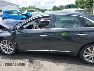 2013 Cadillac XTS Luxury z VIN 2G61P5S34D9109189, wystawiony jako IAAI lot #42242533 z przebiegiem 178 234 mil mil oraz . Historia ofert i sprzedaży dostępna na DreamBid. Obrazek 14.