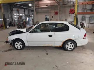 2000 Hyundai Accent с VIN KMHCG35G4YU024317, выставлен на аукционе IAAI как лот 41848880 с пробегом Не указан миль и . История ставок и продаж доступна на DreamBid. Изображение 15.