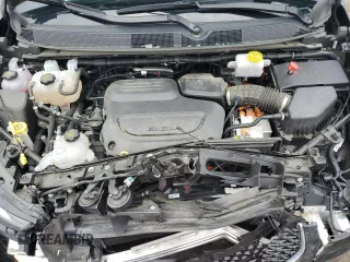 2024 Chrysler Pacifica Hybrid Select with VIN 2C4RC1S7XRR130577, listed as a Copart auction lot 58790055 with 30,530 mi miles and Clean title. Bid and sale history available at DreamBid. Image 12.