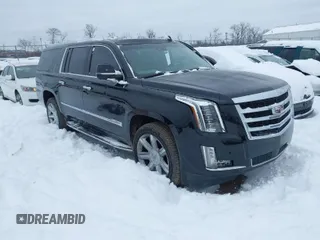 2016 Cadillac Escalade ESV Premium Collection z VIN 1GYS4JKJ9GR238325, wystawiony jako IAAI lot #41214651 z przebiegiem 113 655 mil mil oraz . Historia ofert i sprzedaży dostępna na DreamBid. Obrazek 1.