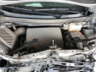 2019 Chevrolet Traverse LT z VIN 1GNERHKWXKJ222285, wystawiony jako Copart lot #53981955 z przebiegiem 109 303 mil mil oraz Szkoda całkowita • Salvage title. Historia ofert i sprzedaży dostępna na DreamBid. Obrazek 12.