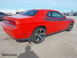 2013 Dodge Challenger R/T with VIN 2C3CDYBT6DH733845, listed as a IAAI auction lot 41090619 with 138,886 mi miles. Bid and sale history available at carsss.com. Image 4.