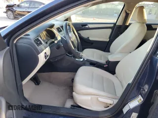 2011 Volkswagen Jetta SE with VIN 3VWDX7AJ8BM022225, listed as a Copart auction lot 84355224 with 101,887 mi miles and Clean title. Bid and sale history available at DreamBid. Image 7.