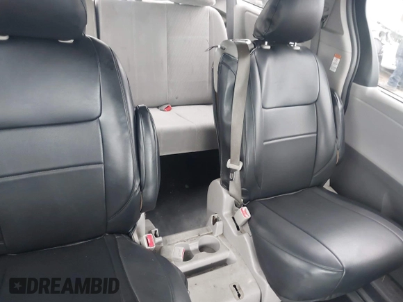 2015 Toyota Sienna LE AAS with VIN 5TDKK3DC9FS618254, listed as a IAAI auction lot 42653368 with 337,308 mi miles and . Bid and sale history available at DreamBid. Image 8.