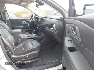 2019 Chevrolet Traverse LT z VIN 1GNERHKW7KJ257026, wystawiony jako IAAI lot #42397645 z przebiegiem 78 977 mil mil oraz . Historia ofert i sprzedaży dostępna na DreamBid. Obrazek 5.