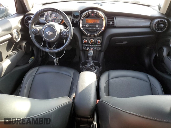 2016 MINI Hardtop 4 Door with VIN WMWXU1C57G2E16741, listed as a Copart auction lot 48392355 with 72,662 mi miles and Salvage Title. Bid and sale history available at DreamBid. Image 8.