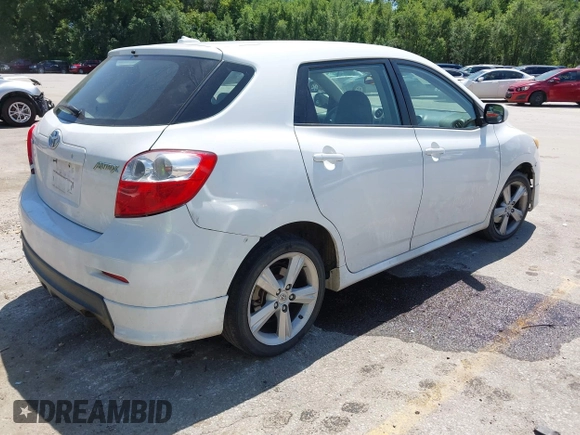 2009 Toyota Matrix S z VIN 2T1KE40EX9C008817, wystawiony jako IAAI lot #42866283 z przebiegiem 321 201 mil mil oraz . Historia ofert i sprzedaży dostępna na DreamBid. Obrazek 4.
