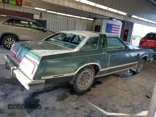 1977 Ford Thunderbird with VIN 7G87H168986, listed as a Copart auction lot 89014085 with 8,524 mi miles and Clean Title. Bid and sale history available at DreamBid. Image 3.