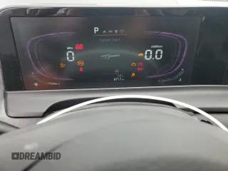 2024 Kia Seltos LX z VIN KNDEPCAA7R7620505, wystawiony jako Copart lot #46940735 z przebiegiem 8717 mil mil oraz Szkody całkowita. Historia ofert i sprzedaży dostępna na DreamBid. Obrazek 9.