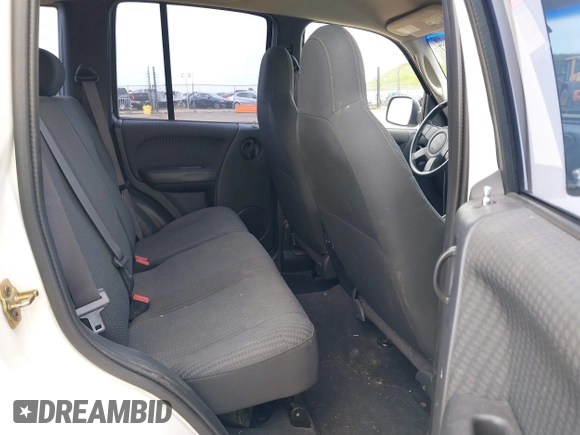 2002 Jeep Liberty Sport with VIN 1J4GL48K92W268896, listed as a IAAI auction lot 41788687 with 102,706 mi miles. Bid and sale history available at carsss.com. Image 8.