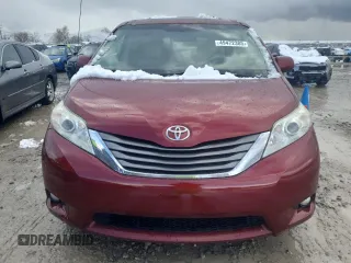 2012 Toyota Sienna XLE with VIN 5TDDK3DC0CS033695, listed as a Copart auction lot 49472385 with 190,954 mi miles and Clean Title. Bid and sale history available at carsss.com. Image 5.