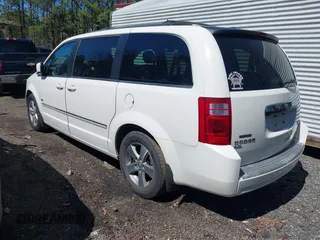 2009 Dodge Grand Caravan SXT z VIN 2D8HN54X99R651852, wystawiony jako IAAI lot #41855895 z przebiegiem 112 066 mil mil oraz . Historia ofert i sprzedaży dostępna na DreamBid. Obrazek 3.