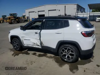 2025 Jeep Compass Limited with VIN 3C4NJDCN8ST525816, listed as a Copart auction lot 62394535 with 20,865 mi miles and Clean title. Bid and sale history available at DreamBid. Image 2.