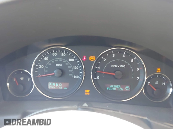 2006 Jeep Commander z VIN 1J8HG48N26C181057, wystawiony jako IAAI lot #42548737 z przebiegiem 244 773 mil mil oraz . Historia ofert i sprzedaży dostępna na DreamBid. Obrazek 7.