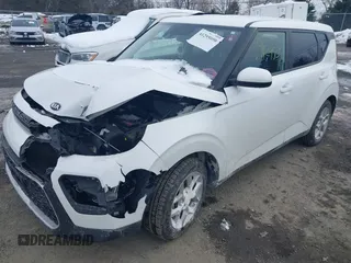 2020 Kia Soul LX with VIN KNDJ23AU5L7054438, listed as a IAAI auction lot 41295050 with 138,549 mi miles. Bid and sale history available at carsss.com. Image 17.