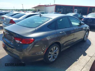 2015 Chrysler 200 S with VIN 1C3CCCBG2FN522354, listed as a IAAI auction lot 42101597 with 147,837 mi miles. Bid and sale history available at carsss.com. Image 4.