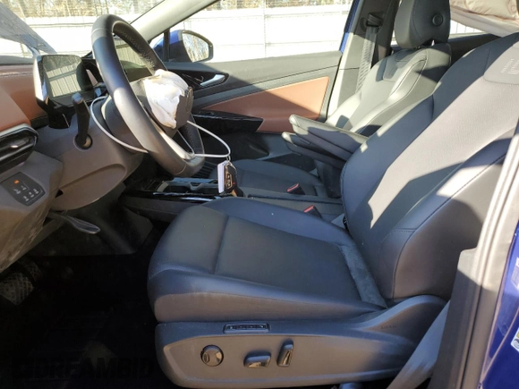 2021 Volkswagen ID.4 Pro S z VIN WVGUNPE2XMP066456, wystawiony jako Copart lot #43971075 z przebiegiem 16 729 mil mil oraz Szkoda całkowita • Salvage title. Historia ofert i sprzedaży dostępna na DreamBid. Obrazek 7.