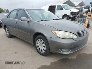2006 Toyota Camry STD with VIN 4T1BE32K46U680668, listed as a IAAI auction lot 42205981 with 163,277 mi miles. Bid and sale history available at carsss.com. Image 1.