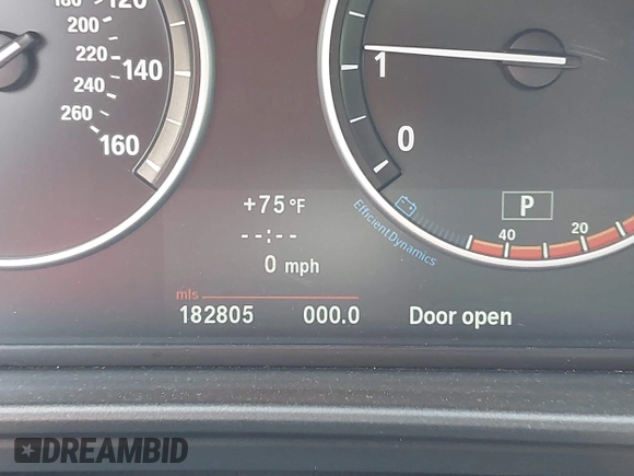 2013 BMW 5 Series 528i xDrive with VIN WBAXH5C52DD107297, listed as a IAAI auction lot 42004619 with 182,805 mi miles. Bid and sale history available at carsss.com. Image 7.