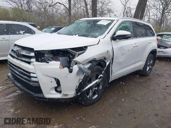 2018 Toyota Highlander Limited with VIN 5TDDZRFH6JS851503, listed as a IAAI auction lot 40911739 with 147,982 mi miles and . Bid and sale history available at DreamBid. Image 17.