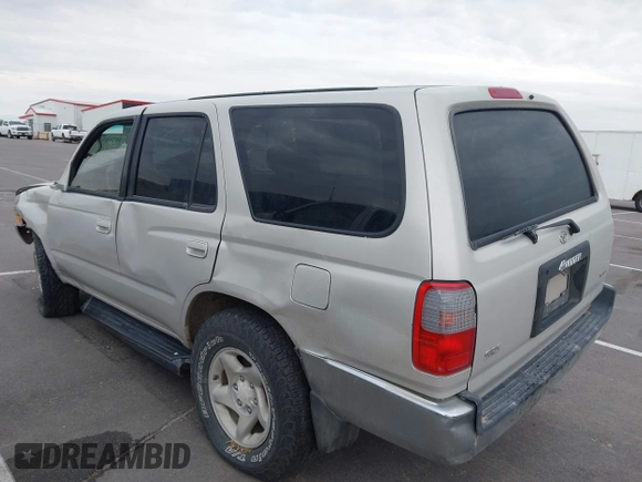 1997 Toyota 4Runner SR5 with VIN JT3GN86R0V0034665, listed as a IAAI auction lot 42316142 with 242,342 mi miles and . Bid and sale history available at DreamBid. Image 3.