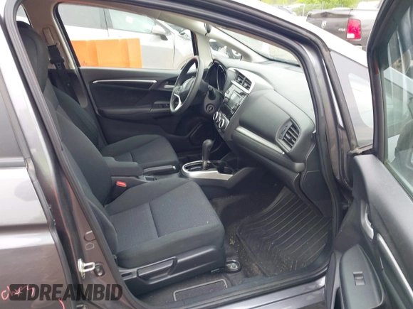 2019 Honda Fit LX z VIN 3HGGK5H40KM707419, wystawiony jako IAAI lot #42354063 z przebiegiem 48 197 mil mil oraz . Historia ofert i sprzedaży dostępna na DreamBid. Obrazek 5.