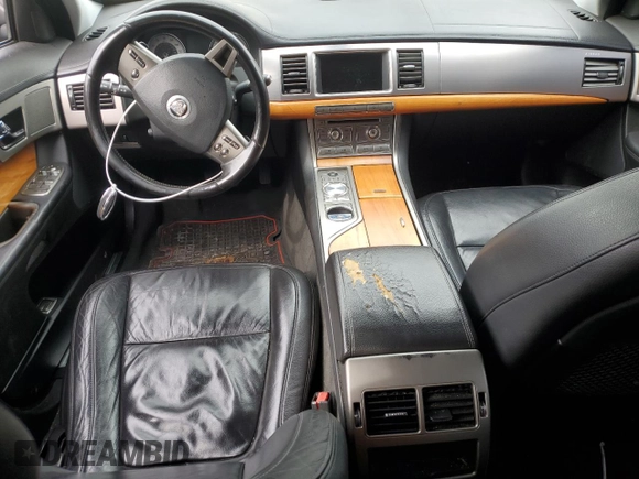 2009 Jaguar XF Luxury with VIN SAJWA05B49HR04841, listed as a Copart auction lot 50539045 with 123,870 mi miles and Salvage Title. Bid and sale history available at DreamBid. Image 8.