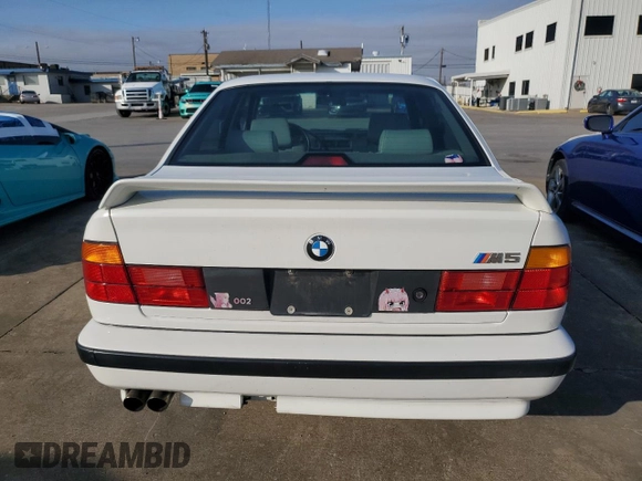 1991 BMW M5 z VIN WBSHD9319MBK05979, wystawiony jako Copart lot #85645534 z przebiegiem 138 219 mil mil oraz Czysty tytuł • Clean title. Historia ofert i sprzedaży dostępna na DreamBid. Obrazek 6.