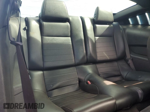 2011 Ford Mustang V6 with VIN 1ZVBP8AM8B5156374, listed as a Copart auction lot 61855985 with 81,403 mi miles and Clean title. Bid and sale history available at DreamBid. Image 10.