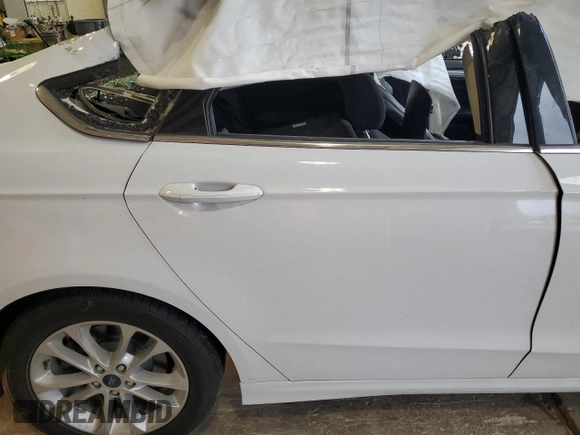 2020 Ford Fusion SE with VIN 3FA6P0HD7LR202549, listed as a Copart auction lot 82451564 with 0 mi miles and Salvage Title. Bid and sale history available at carsss.com. Image 10.