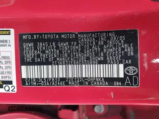 2006 Toyota Matrix STD z VIN 2T1KR32E66C555896, wystawiony jako IAAI lot #42359184 z przebiegiem 270 491 mil mil oraz . Historia ofert i sprzedaży dostępna na DreamBid. Obrazek 9.