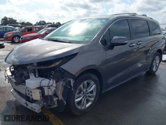 2021 Toyota Sienna Limited with VIN 5TDZRKEC3MS013002, listed as a IAAI auction lot 41068348 with 64,039 mi miles. Bid and sale history available at carsss.com. Image 21.