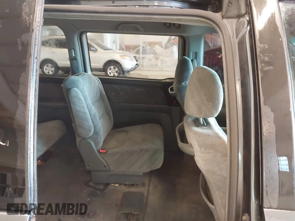 2004 Honda Odyssey EX z VIN 5FNRL18674B050429, wystawiony jako IAAI lot #41655622 z przebiegiem 257 656 mil mil oraz . Historia ofert i sprzedaży dostępna na DreamBid. Obrazek 8.